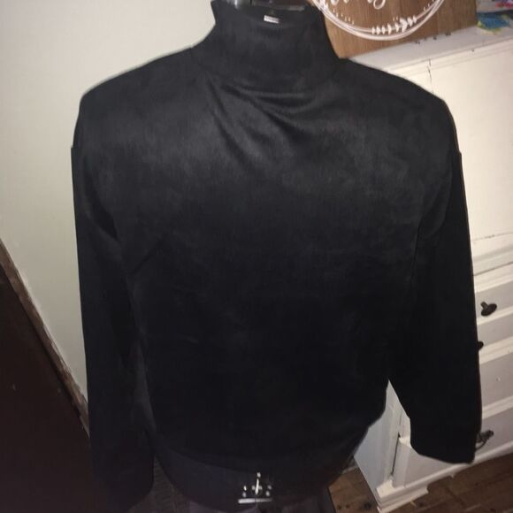 M Magaschoni black suede cropped M pullover - Picture 3 of 3